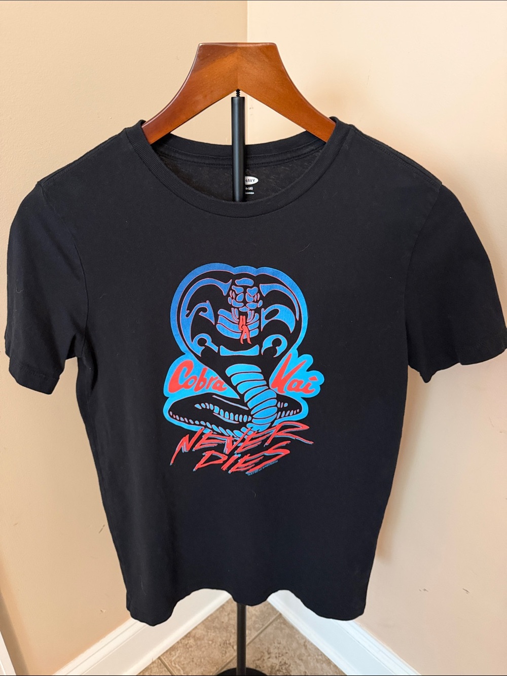 Old Navy Black Short Sleeve Tee with Blue & Red Cobra Graphic
